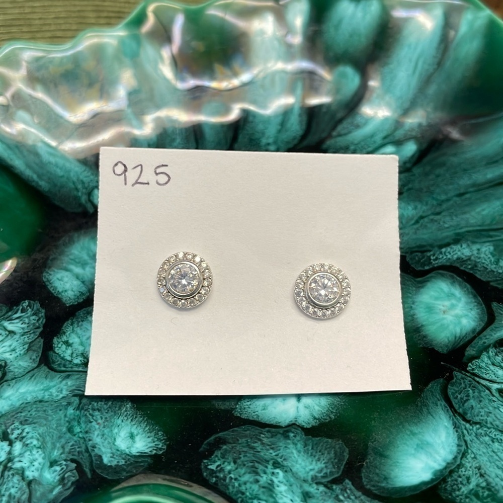 925 | Sterling Silver | Cubic Zirconia | 7mm | Round| Halo | Stud | Earrings